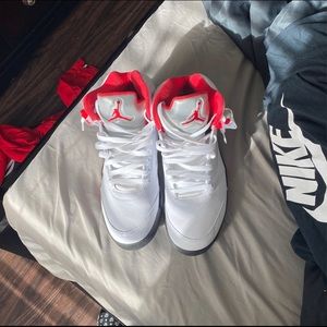 Jordan 5 “Fire Red”